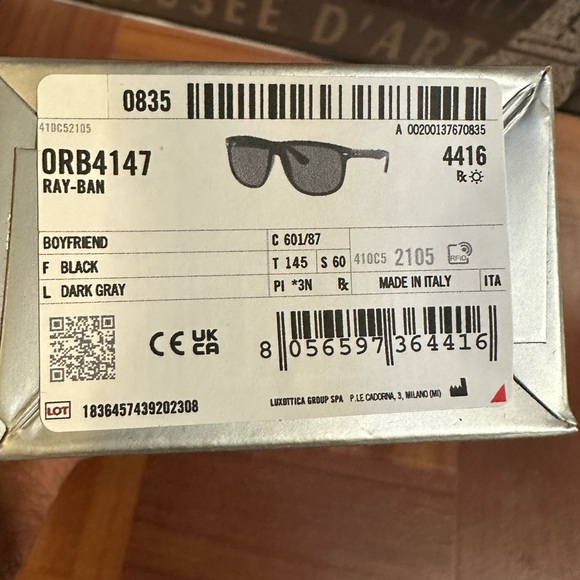 RayBan 4147 Boyfriend 601/87 polished Black/dark grey lens 60mm main image 9